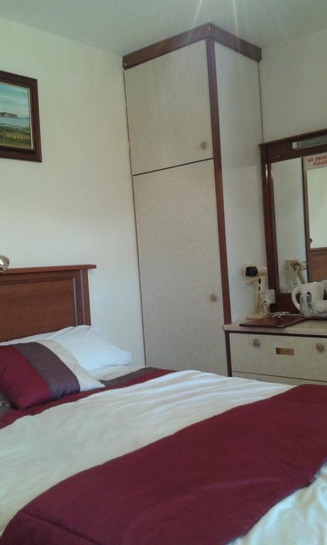 Bed and Breakfast Achill West Coast House Dooagh Exterior foto